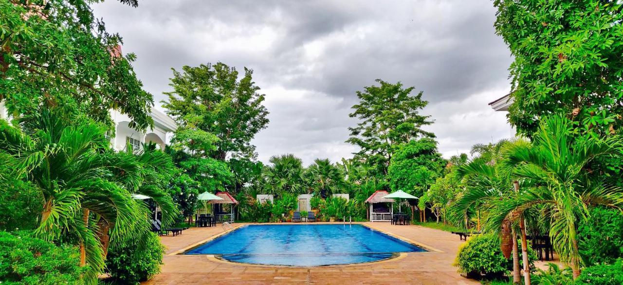 Glorious Hotel Kampong Thom Exterior photo