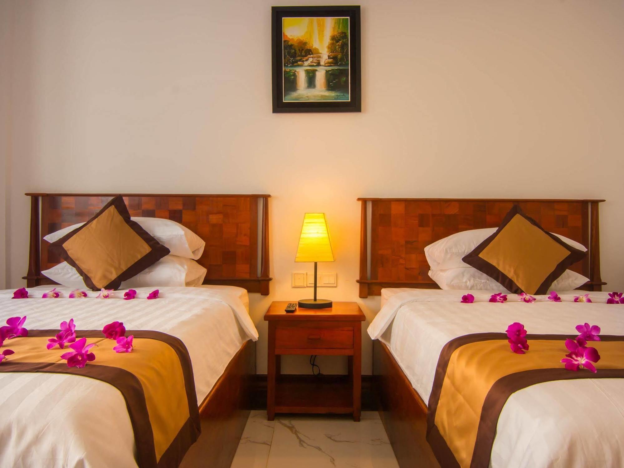 Glorious Hotel Kampong Thom Exterior photo